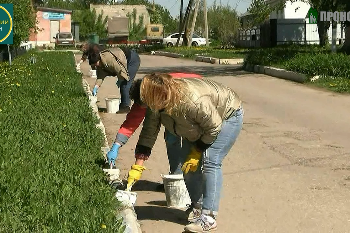 Субботники в Пронском районе всё ещё продолжаются.