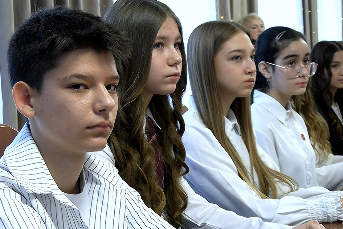 ВРУЧЕНИЕ ПАСПОРТОВ В ДЕНЬ КОНСТИТУЦИИ